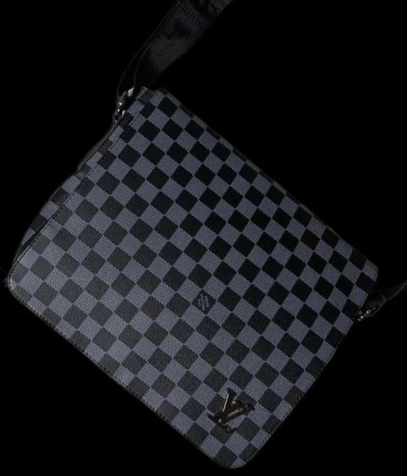 Bandolera Louis Vuitton black LOGO – phamadripshop
