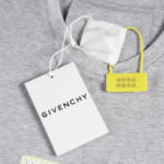 GIVENCHY - Imagen 6
