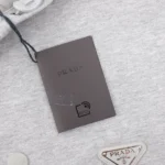 Prada Buttoned Hoodie - Imagen 3