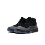 Air Jordan 11- Blackout - Imagen 2