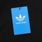 Balenciaga x Adidas Hoodie - Imagen 3