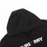 Burberry Embossed Logo Hoodie - Imagen 5