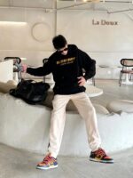 Burberry Embroidered Logo Hoodie - Imagen 10