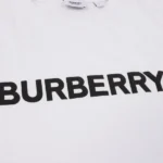 Burberry Oversized T-Shirt - Imagen 4