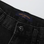 Louis Vuitton Denim Shorts - Imagen 4