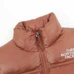 the-North Face Nuptse Short Brown - Imagen 3